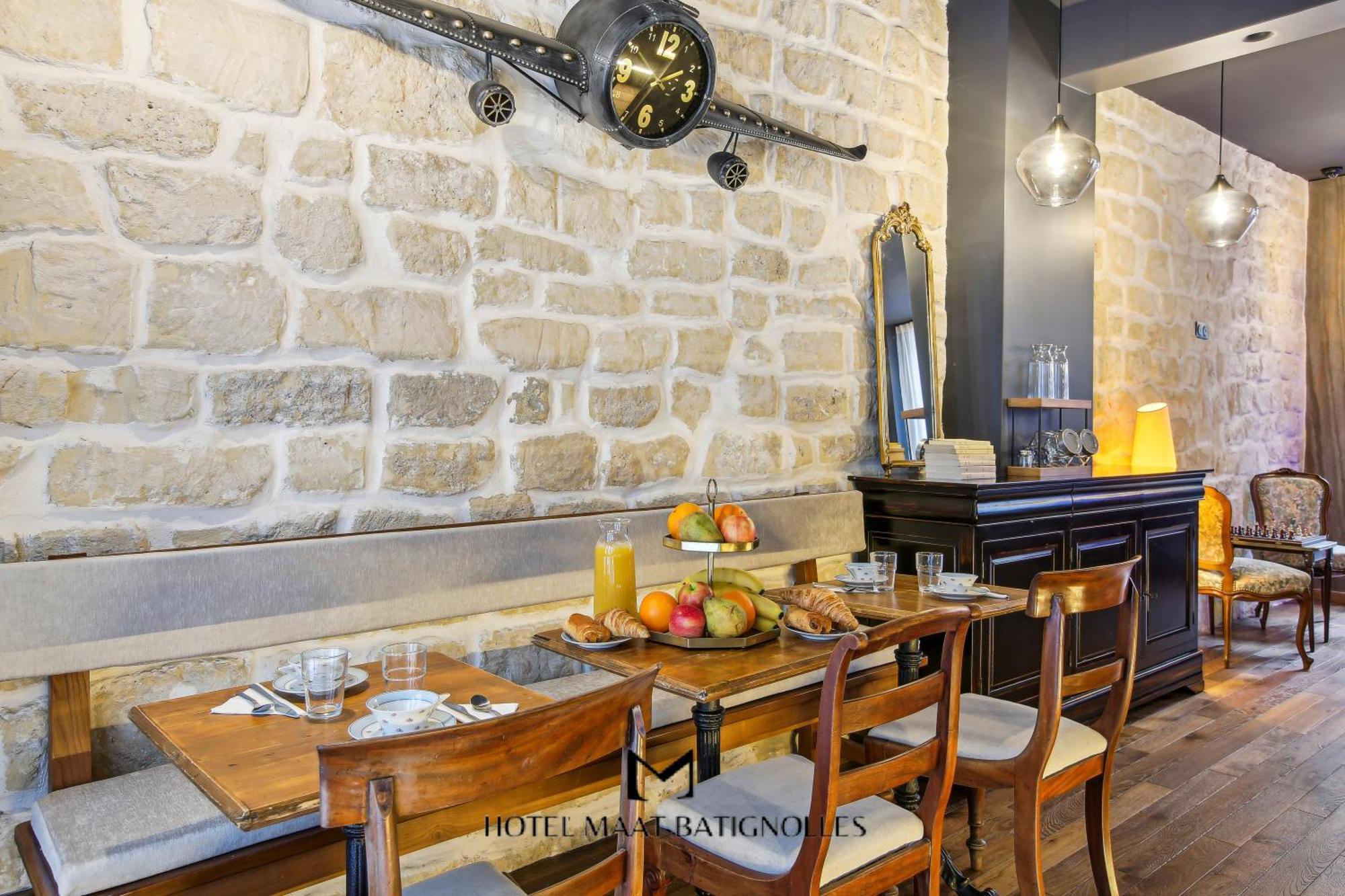 Hotel Maat Batignolles Париж Екстериор снимка