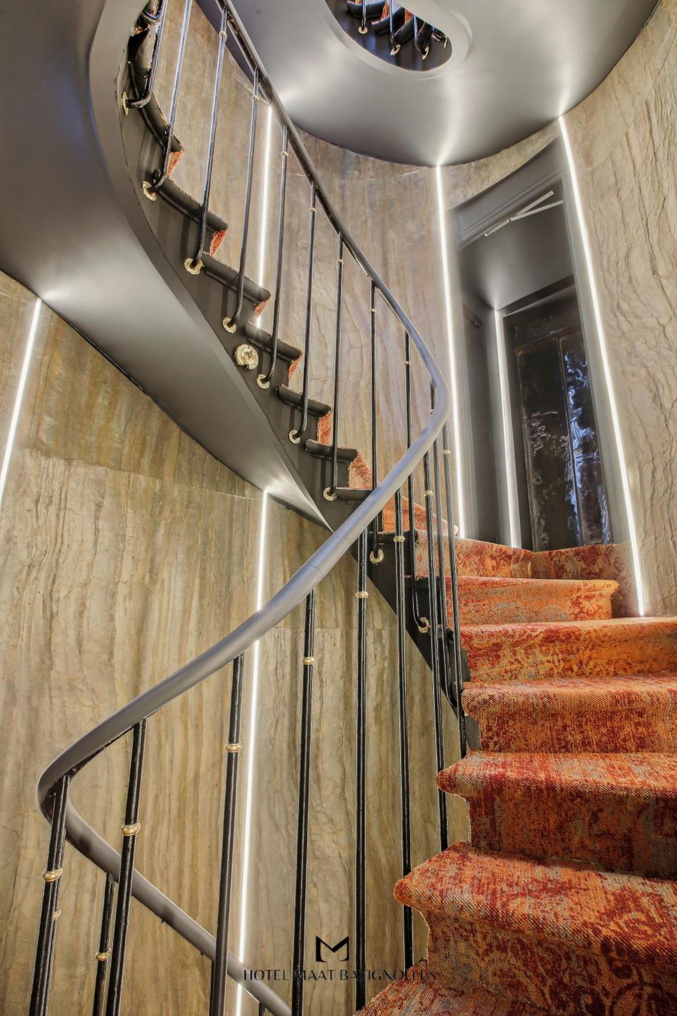 Hotel Maat Batignolles Париж Екстериор снимка