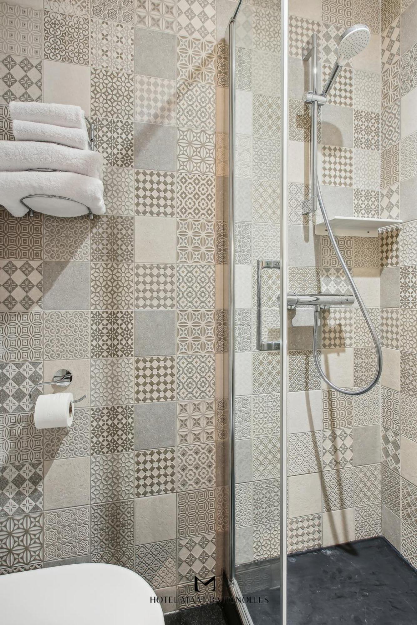 Hotel Maat Batignolles Париж Екстериор снимка