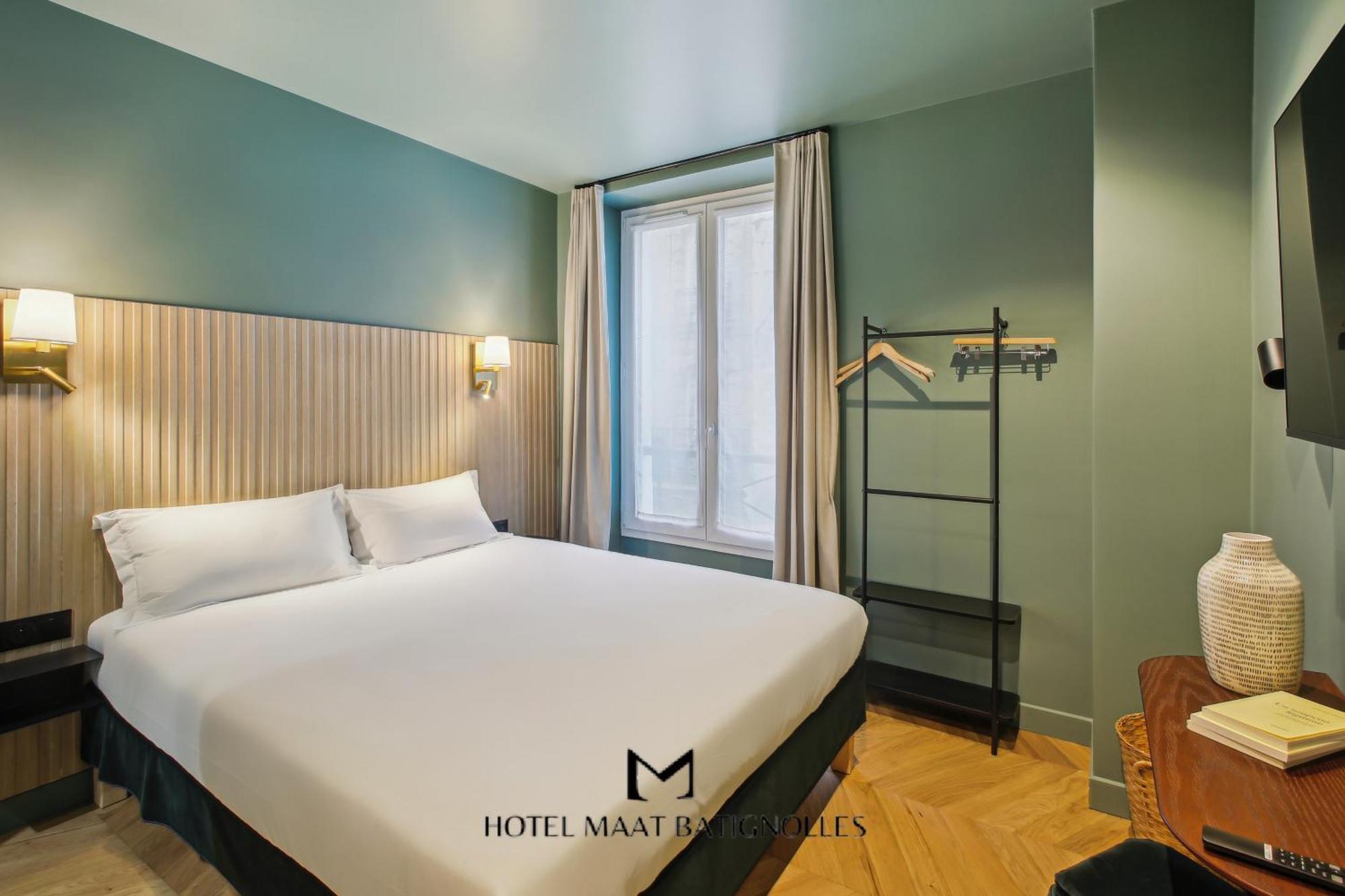 Hotel Maat Batignolles Париж Екстериор снимка